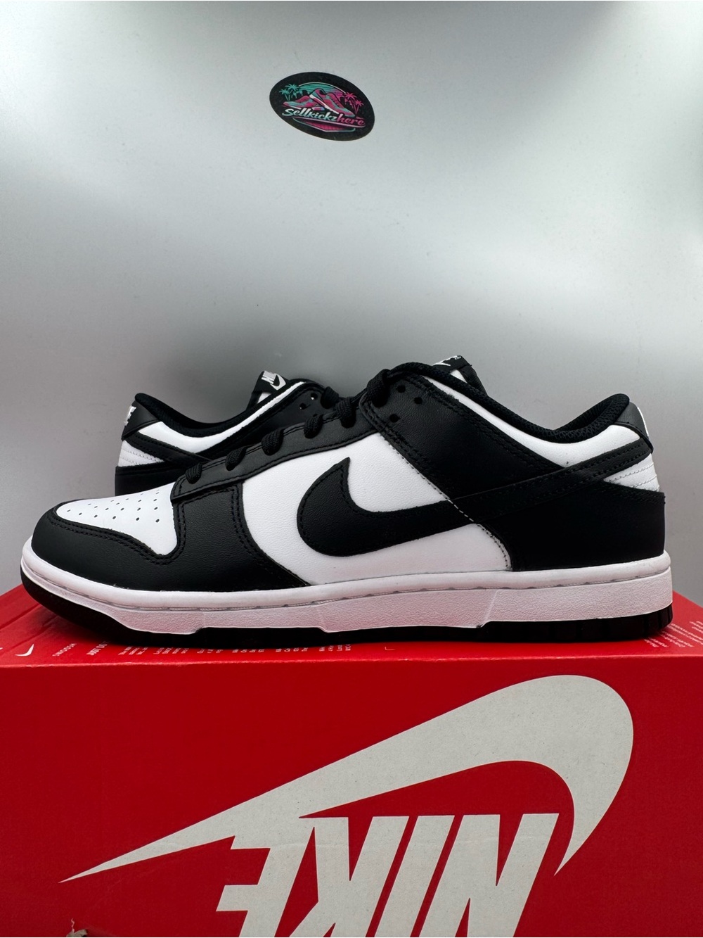 Nike Dunk Low Retro Panda White Black BRAND NEW Size 10 Women